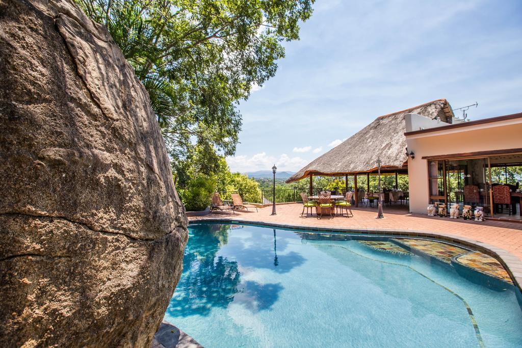 La Roca Guest House Mbombela Exteriör bild