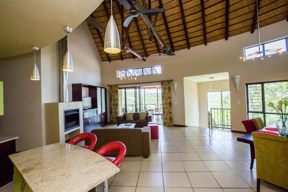 La Roca Guest House Mbombela Exteriör bild
