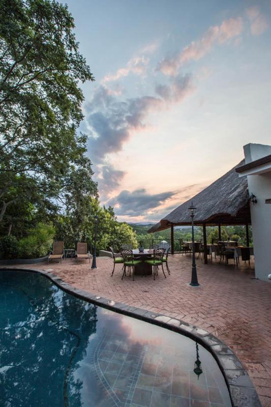 La Roca Guest House Mbombela Exteriör bild